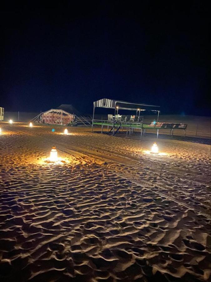 Crescent Desert Private Camp Shahiq ภายนอก รูปภาพ